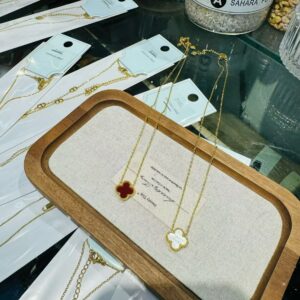 不掉色不过微镶锆石秋冬锁骨链红色双面四叶项链女爆款设计师锁骨链小众颈